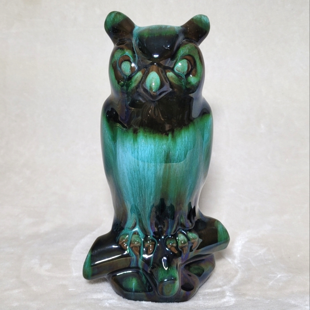 Blue Mountain pottery owl figurine statue 9.5 inches